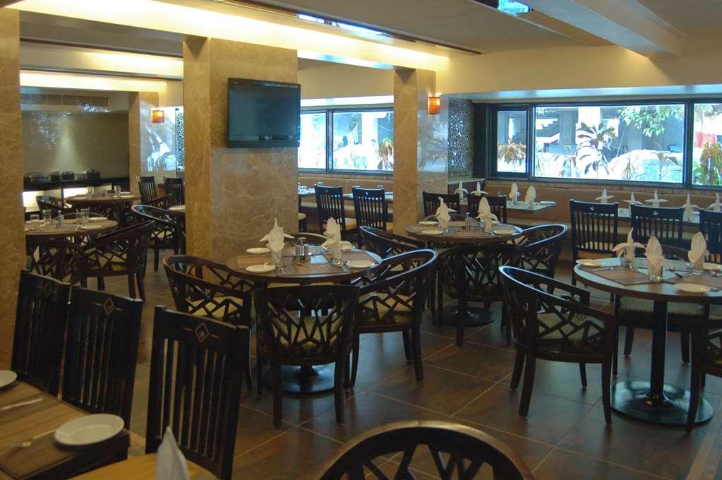 Comfort Inn President Near Ahmedabad Junction Station Restoran gambar