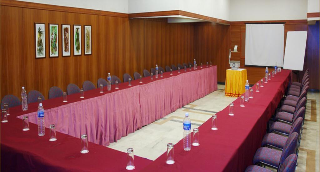Comfort Inn President Near Ahmedabad Junction Station Luaran gambar