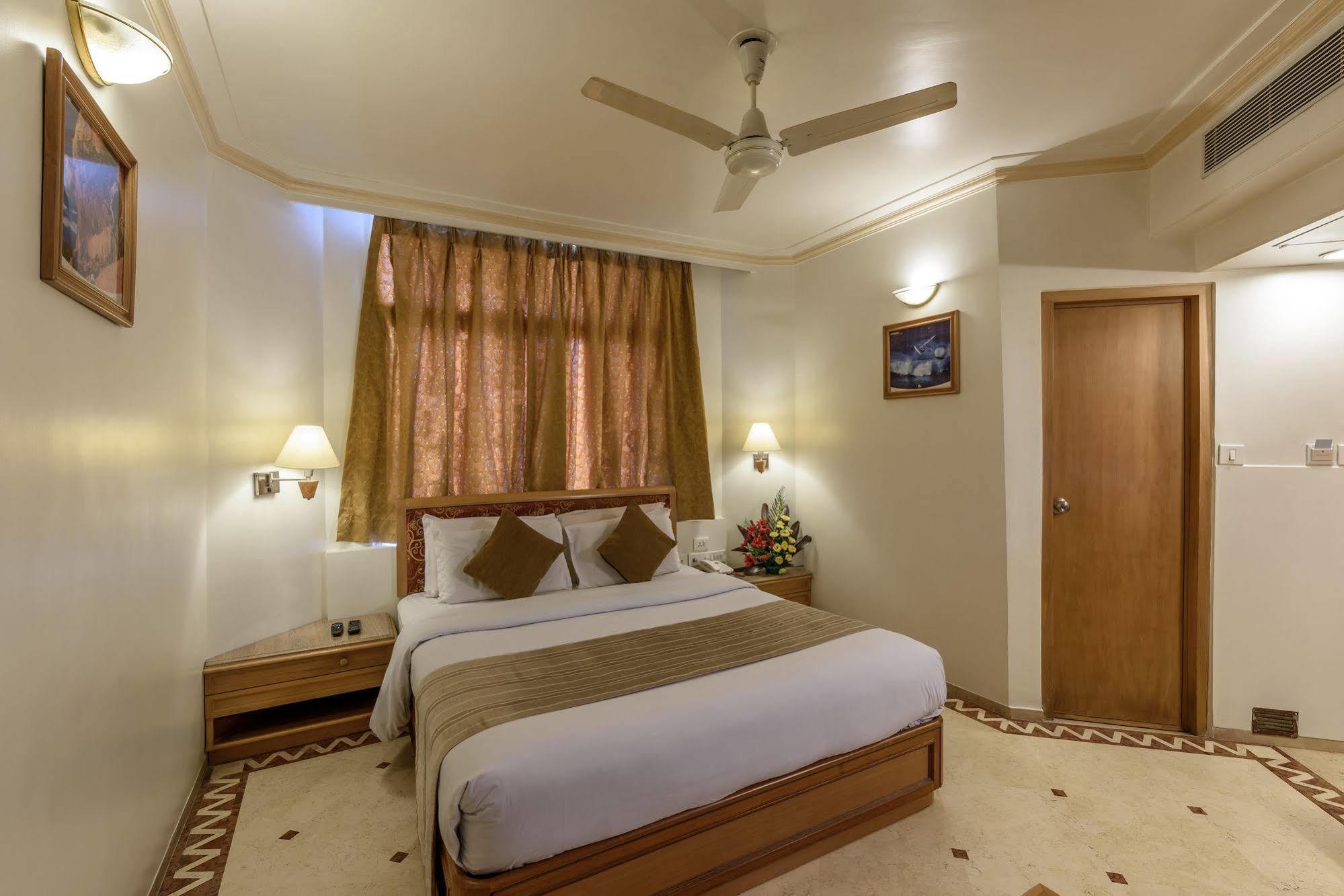 Comfort Inn President Near Ahmedabad Junction Station Luaran gambar