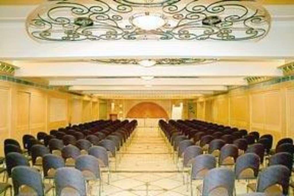 Comfort Inn President Near Ahmedabad Junction Station Kemudahan gambar